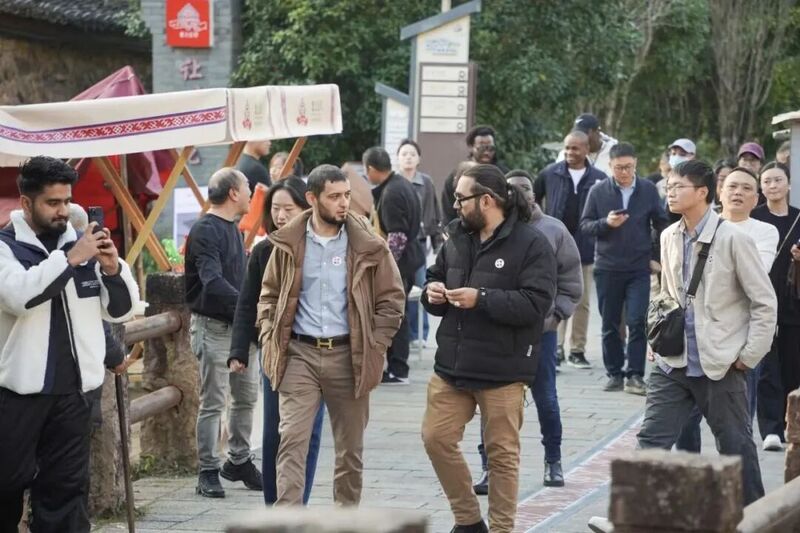 “让世界看见温州”，国际友人在文成向世界问好