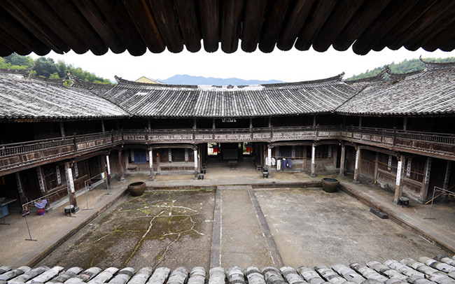 青街李氏池氏大屋